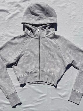 Lululemon cropped scuba hoodie